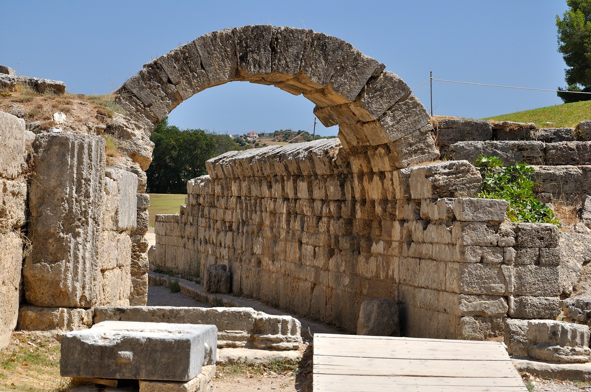 Олимпия сегодня. Олимпия Греция. Древнегреческий город Олимпия. Город Олимпия в древней Греции. Олимпия Пелопоннес.